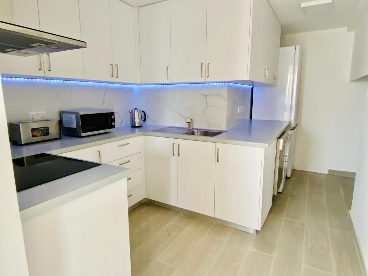 Basillica 3 Bedrooms Apartment Pafos Dış mekan fotoğraf