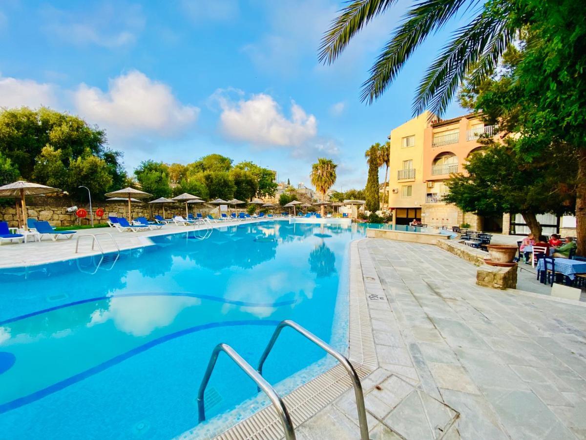 Basillica 3 Bedrooms Apartment Pafos Dış mekan fotoğraf